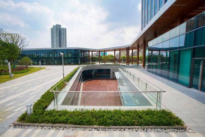 张江路505号的半径：展想中心大厦与它的“十分钟商务生态圈”